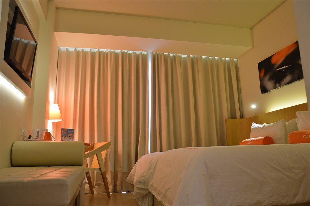 Harris Hotel Raya Kuta Lombok Zewnętrze zdjęcie