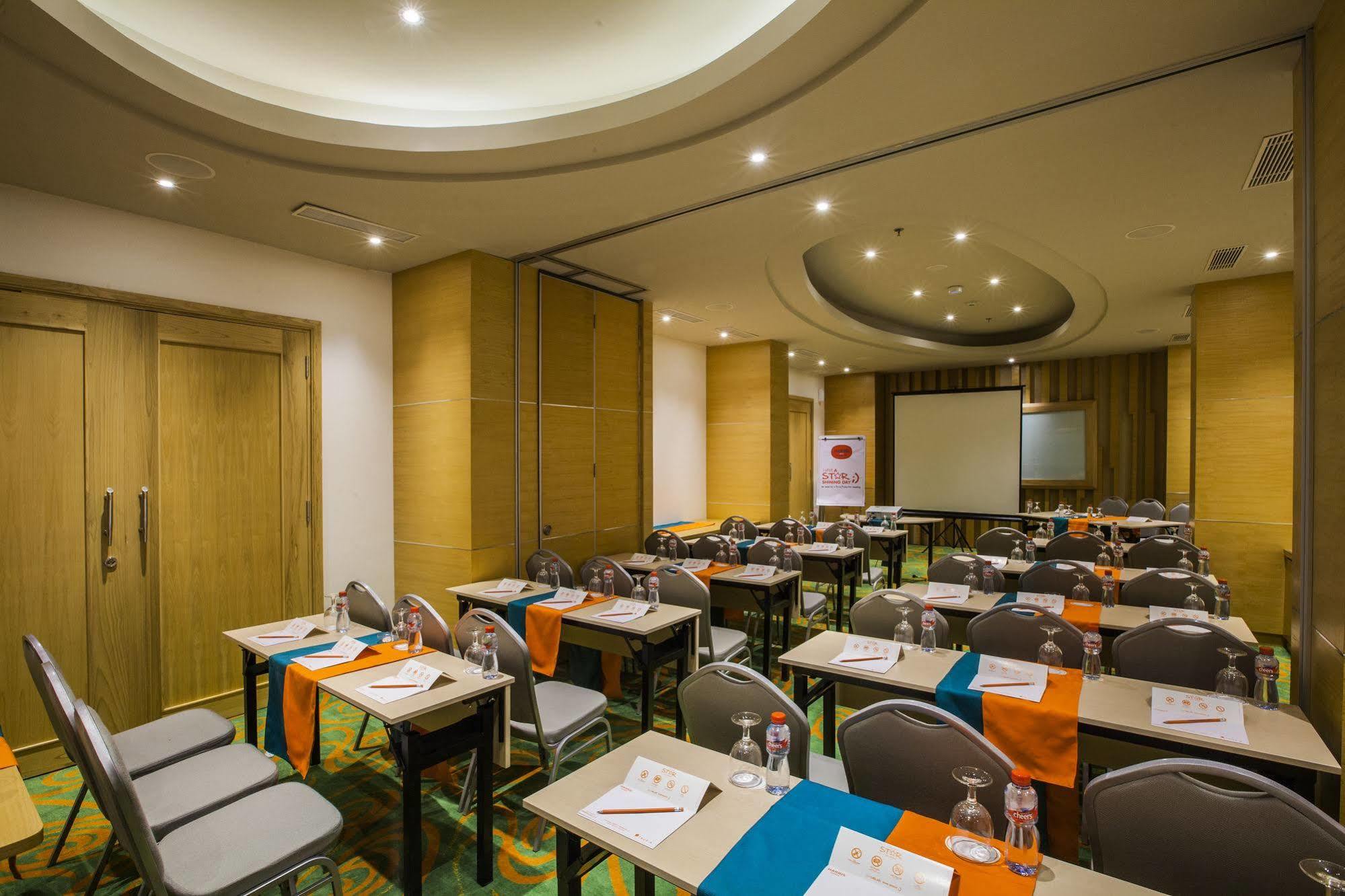 Harris Hotel Raya Kuta Lombok Zewnętrze zdjęcie